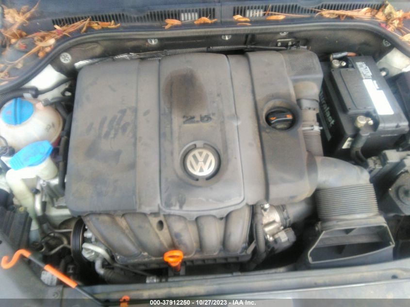 2013 VOLKSWAGEN JETTA SEDAN SE W/CONVENIENCE/SUNROOF 3VWDX7AJ7DM377986