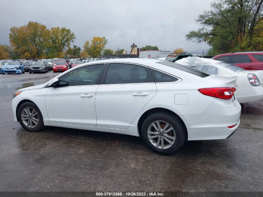 2016 HYUNDAI SONATA 2.4L SE - 5NPE24AF0GH336982