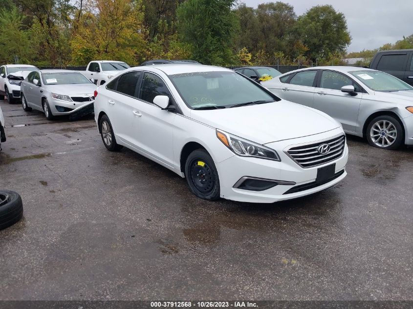 2016 HYUNDAI SONATA 2.4L SE - 5NPE24AF0GH336982