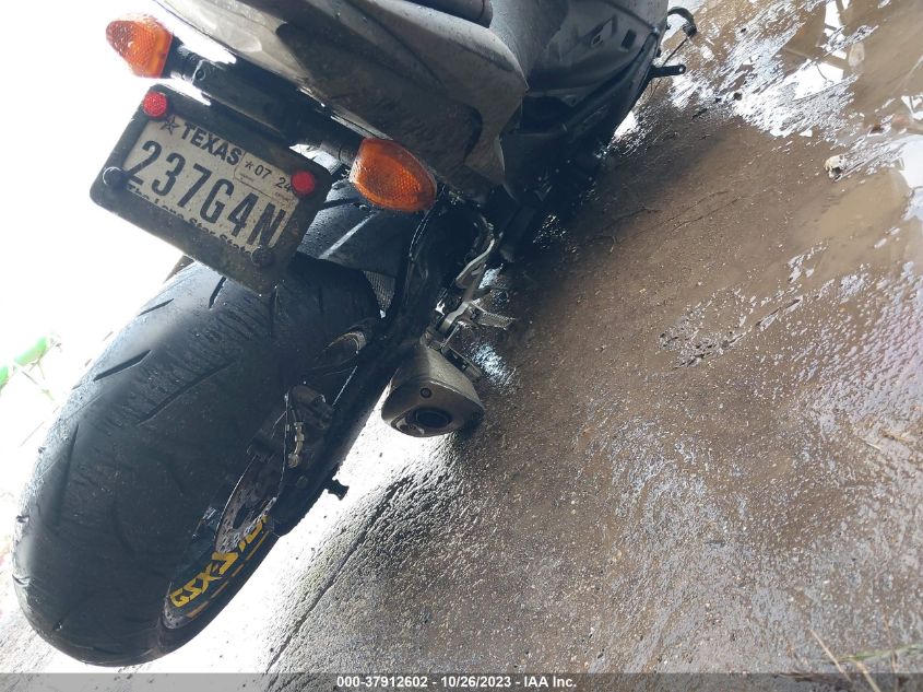 2017 SUZUKI GSX-S1000F - JS1GT7CA8H2100005