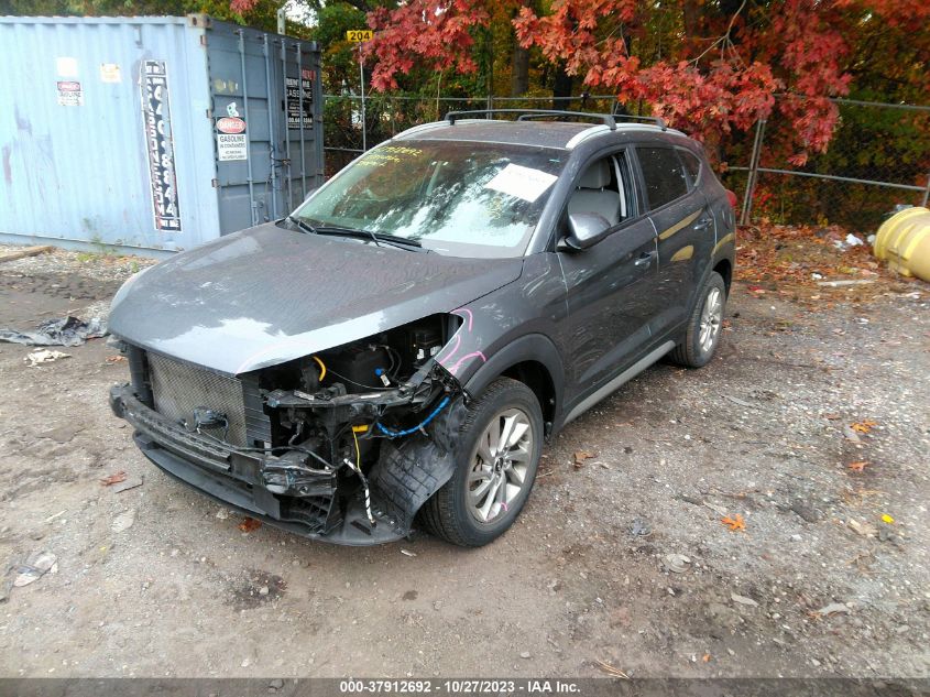 2017 HYUNDAI TUCSON LIMITED/SPORT AND ECO/SE - KM8J33A41HU293437