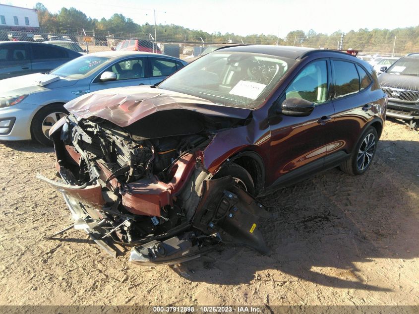 2021 FORD ESCAPE SE - 1FMCU0G63MUA31751