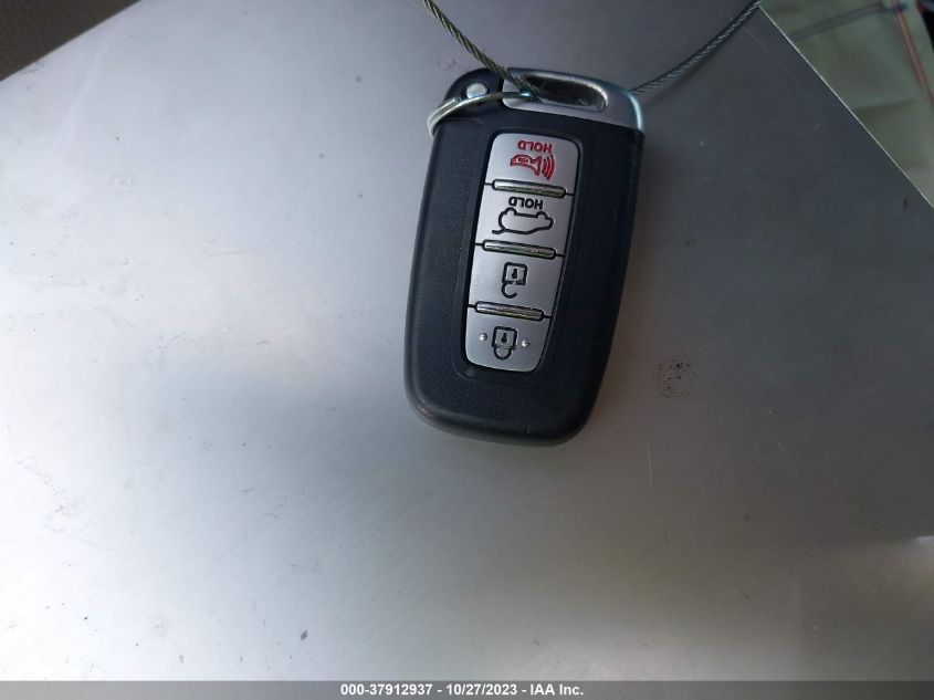 2013 HYUNDAI ELANTRA GT - KMHD35LE2DU092414