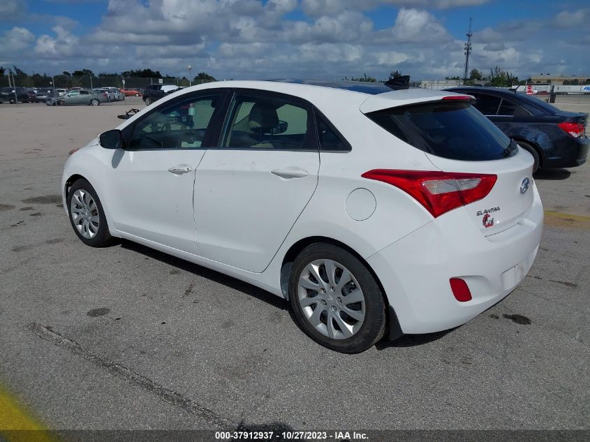 2013 HYUNDAI ELANTRA GT - KMHD35LE2DU092414