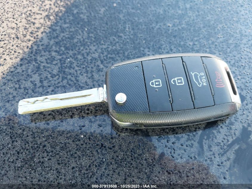 2014 KIA SORENTO LX - 5XYKTCA61EG476666