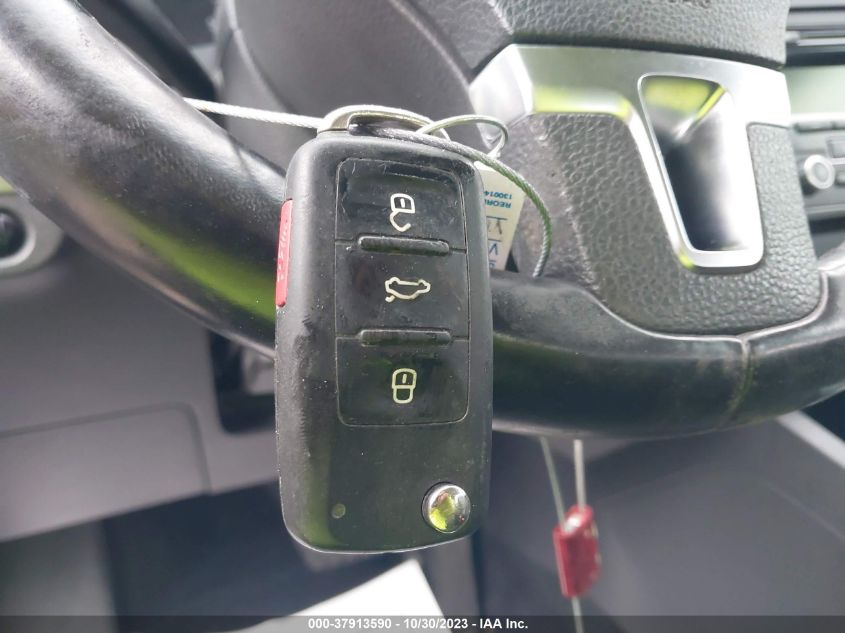 2013 VOLKSWAGEN JETTA SEDAN TDI 3VWLL7AJXDM285987