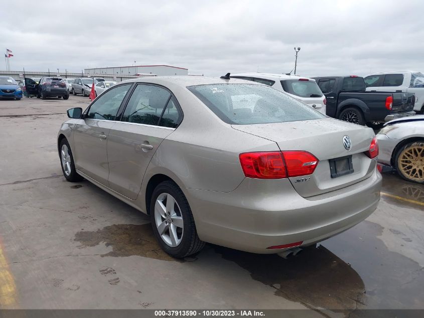 2013 VOLKSWAGEN JETTA SEDAN TDI 3VWLL7AJXDM285987