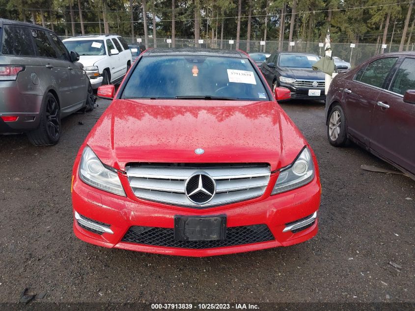 2013 MERCEDES-BENZ C-CLASS C 300 - WDDGF8AB4DG134637