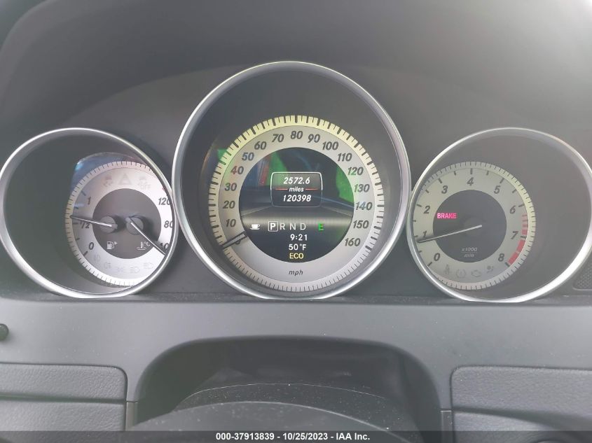 2013 MERCEDES-BENZ C-CLASS C 300 - WDDGF8AB4DG134637