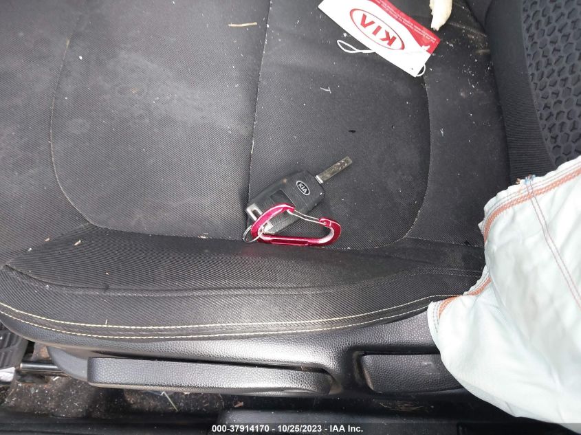 2014 KIA SOUL + - KNDJP3A56E7025558