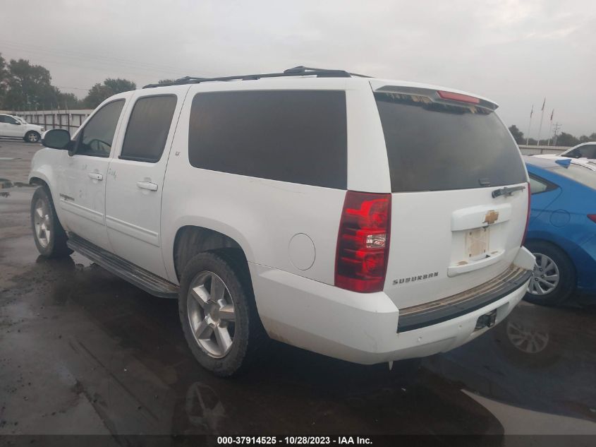 2013 CHEVROLET SUBURBAN 1500 LT 1GNSCJE02DR186308