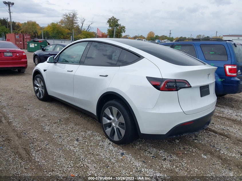VIN 7SAYGDEEXPF697332 2023 TESLA MODEL Y