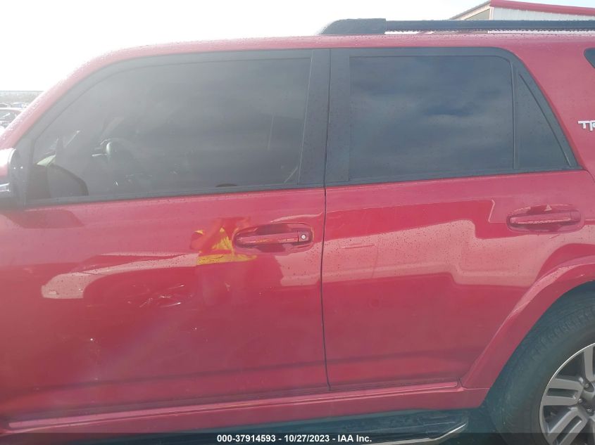 2022 TOYOTA 4RUNNER SR5 PREMIUM/TRD SPORT/TRD - JTESU5JR2N6049661