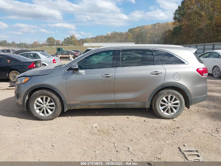 2017 KIA SORENTO LX V6 - 5XYPGDA53HG205121