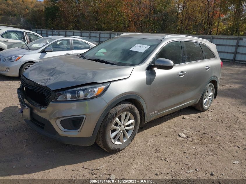 2017 KIA SORENTO LX V6 - 5XYPGDA53HG205121