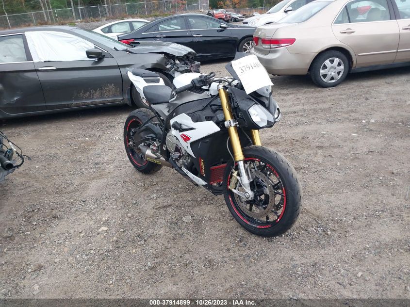 2015 BMW S 1000 R - WB10D1200FZ199768