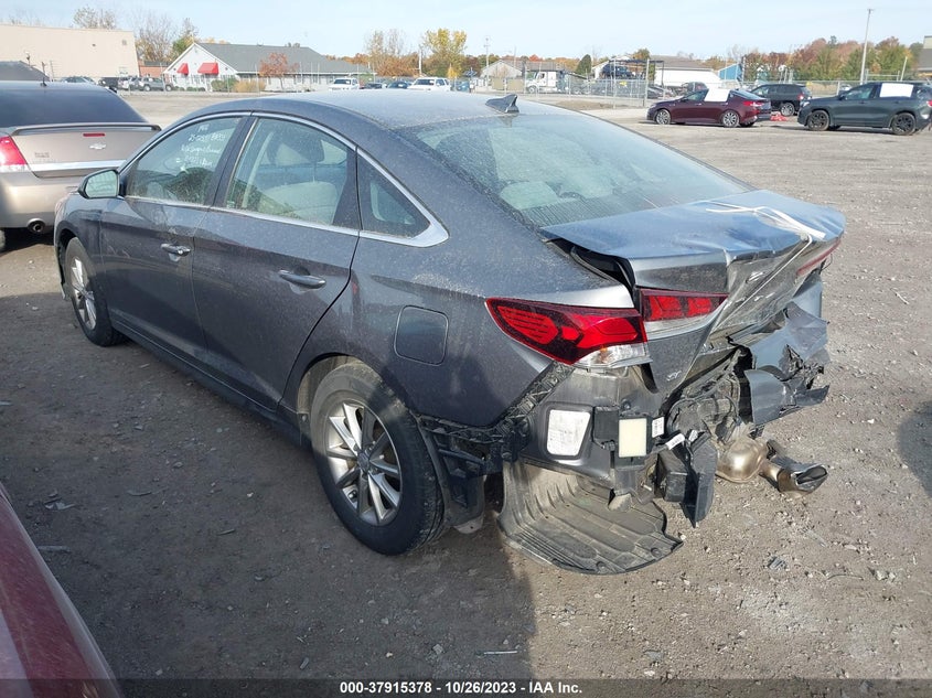 VIN 5NPE24AFXJH677409 2018 HYUNDAI SONATA SE