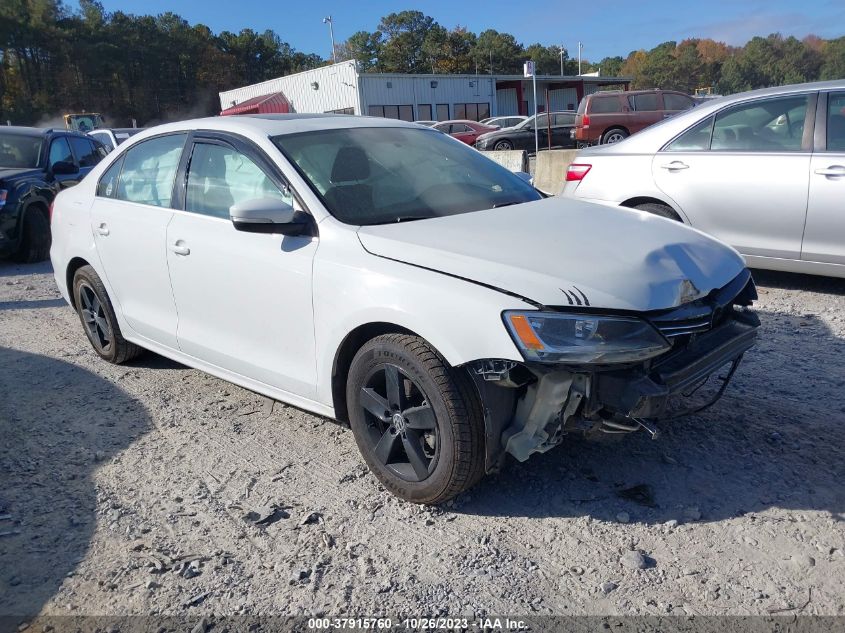 2014 VOLKSWAGEN JETTA 1.8T SE - 3VWD07AJ1EM435855