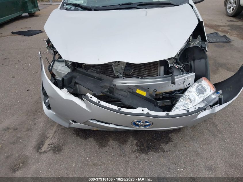 2013 TOYOTA PRIUS C - JTDKDTB32D1038111