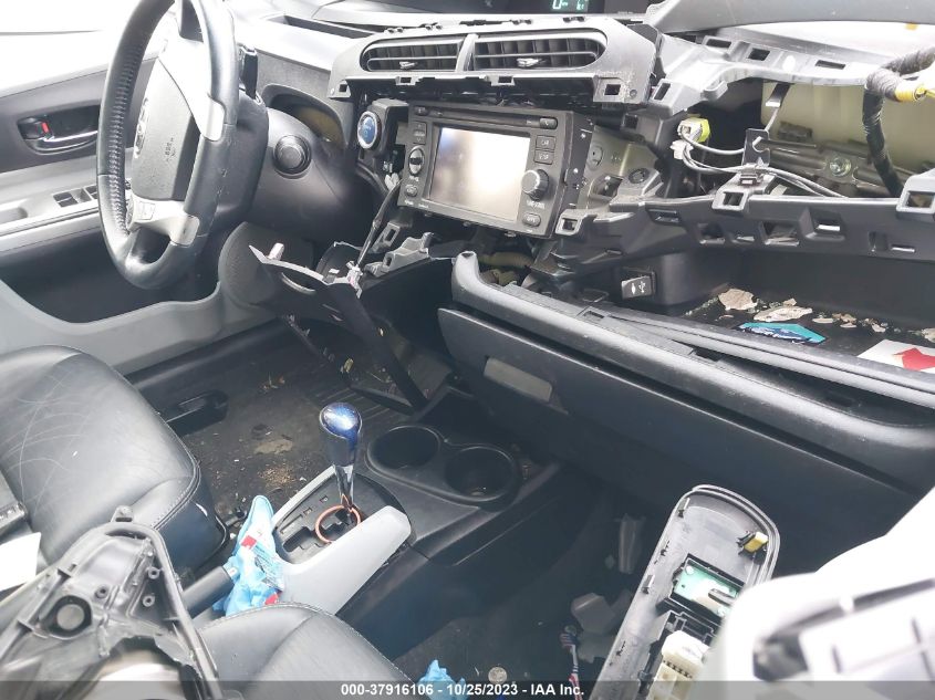 2013 TOYOTA PRIUS C - JTDKDTB32D1038111