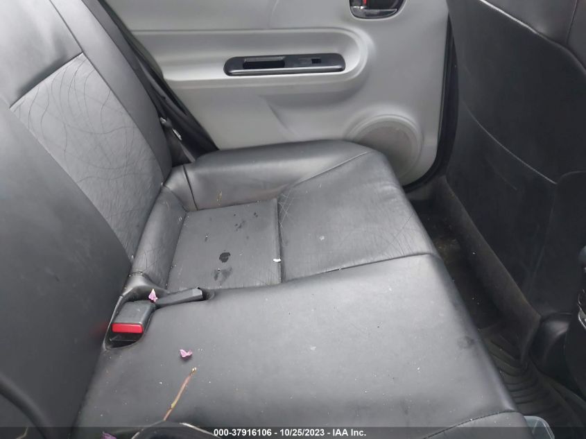 2013 TOYOTA PRIUS C - JTDKDTB32D1038111