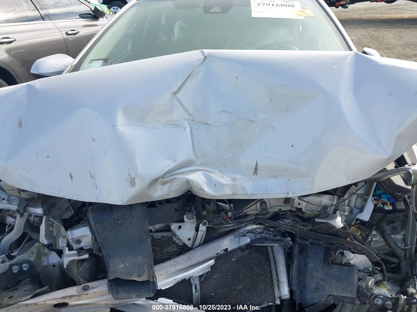 VIN 5YFEPMAE5MP239008 2021 TOYOTA COROLLA LE