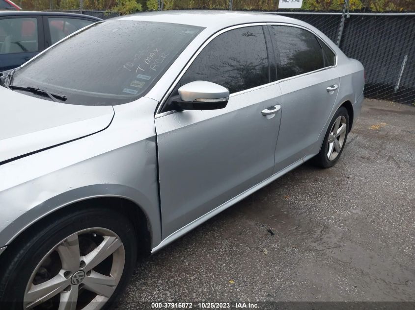 2013 VOLKSWAGEN PASSAT SE - 1VWBP7A37DC107571