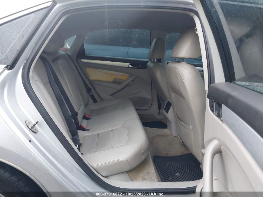 2013 VOLKSWAGEN PASSAT SE - 1VWBP7A37DC107571