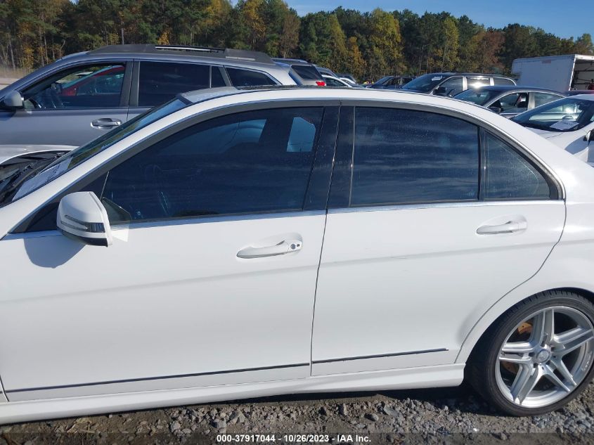 2014 MERCEDES-BENZ C 250 WDDGF4HB5EG223682