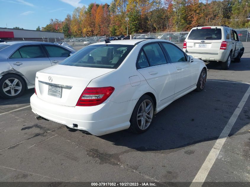 2013 MERCEDES-BENZ C 250 SPORT/LUXURY - WDDGF4HB7DA804845