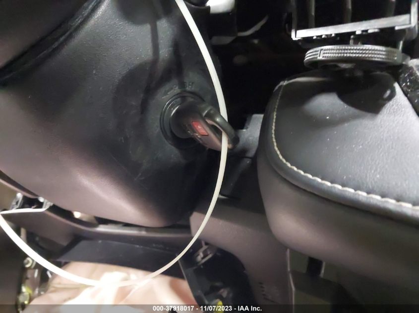 2017 TOYOTA RAV4 XLE - 2T3RFREV1HW559580
