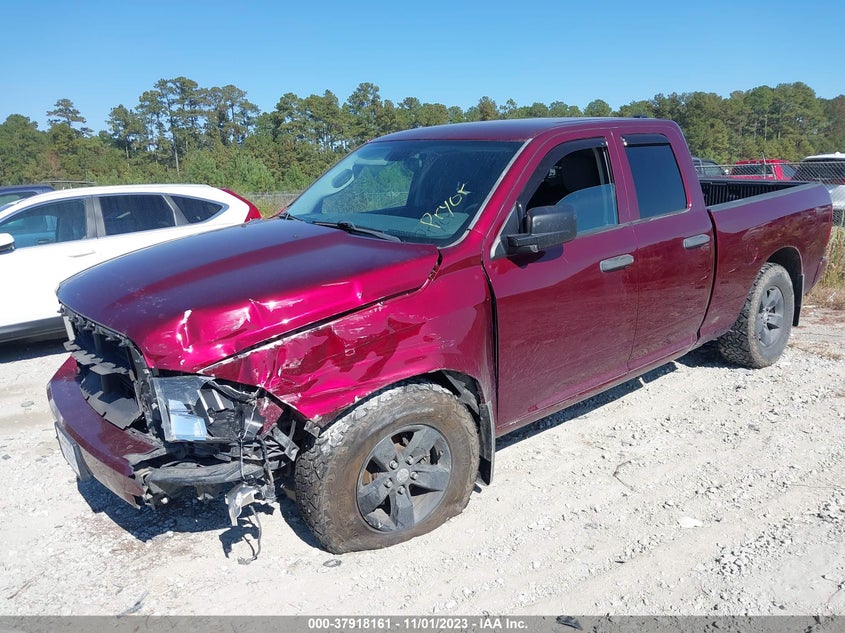 VIN 1C6RR6FG7HS847111 2017 RAM 1500 EXPRESS  4X2 6\4" BOX