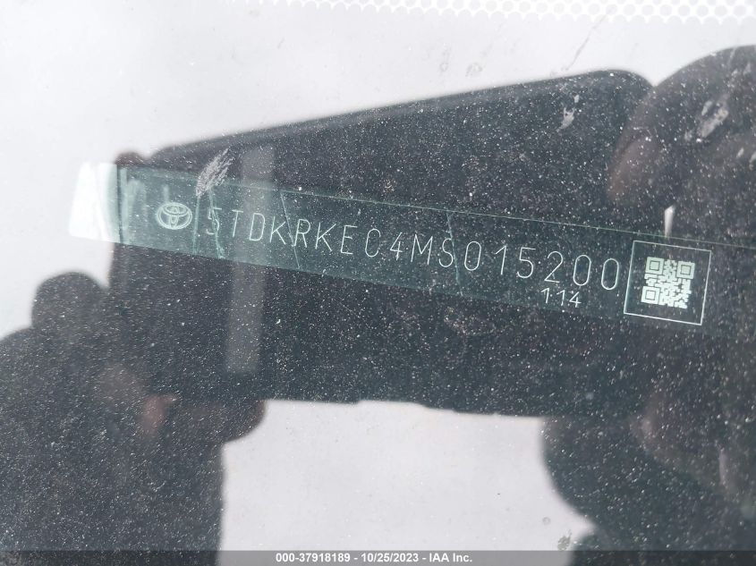 2021 TOYOTA SIENNA LE - 5TDKRKEC4MS015200
