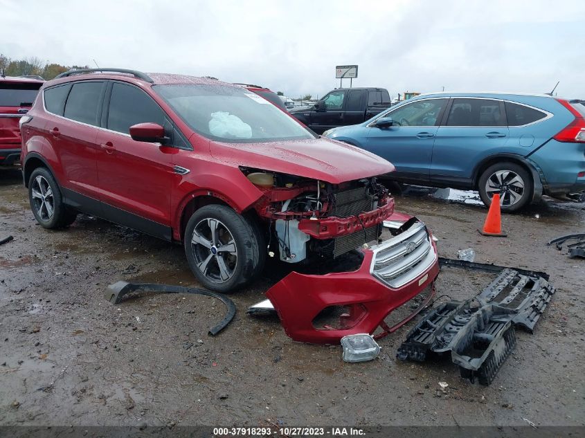 2017 FORD ESCAPE SE - 1FMCU0G98HUB73626