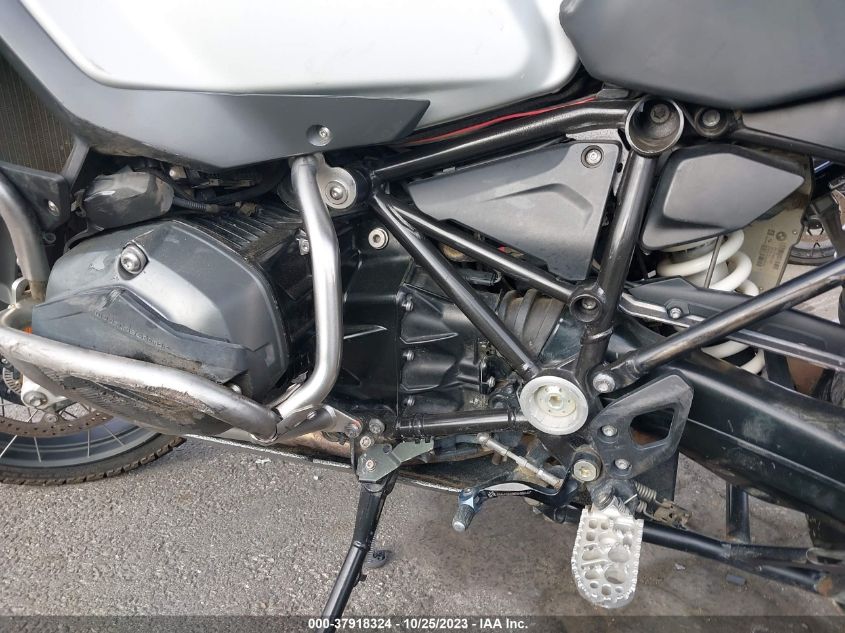 2015 BMW R1200 GS ADVENTURE WB10A1205FZ096810