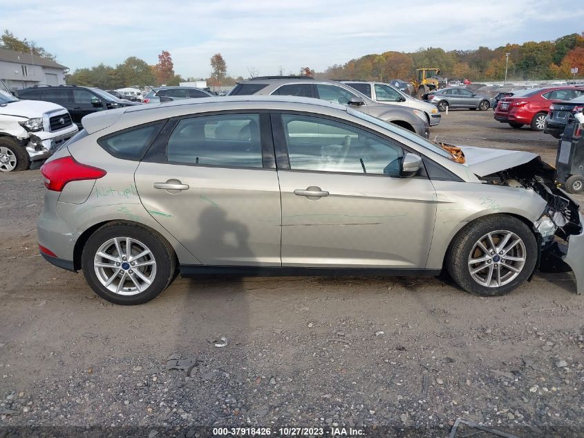 2015 FORD FOCUS SE - 1FADP3K28FL262519