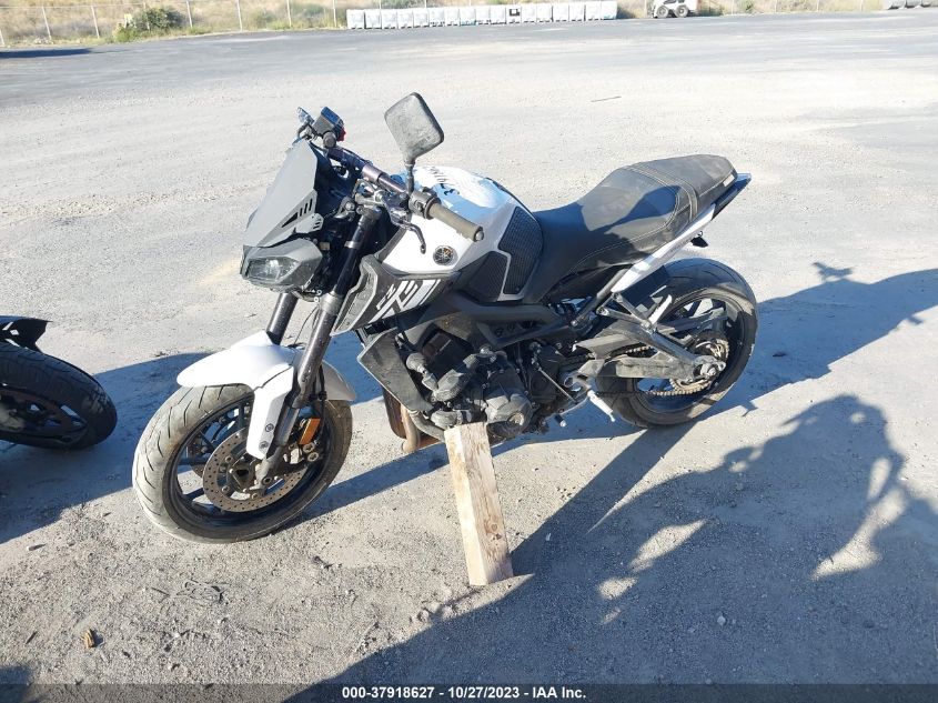 2017 YAMAHA FZ09 C JYARN53Y5HA000388