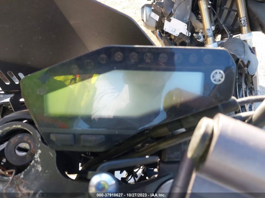 2017 YAMAHA FZ09 C JYARN53Y5HA000388