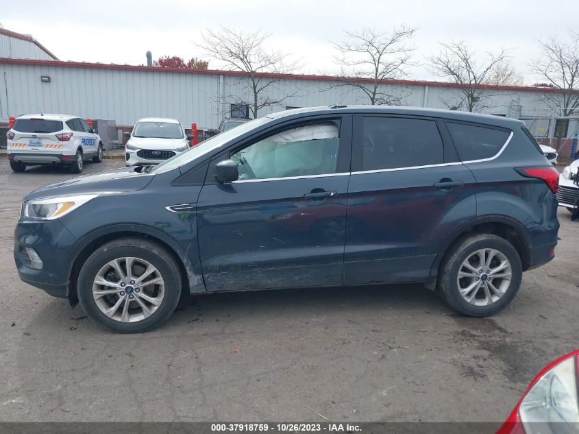 2019 FORD ESCAPE SE - 1FMCU9GD2KUC24702