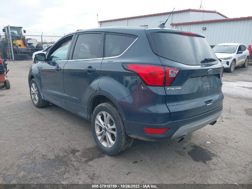 2019 FORD ESCAPE SE - 1FMCU9GD2KUC24702