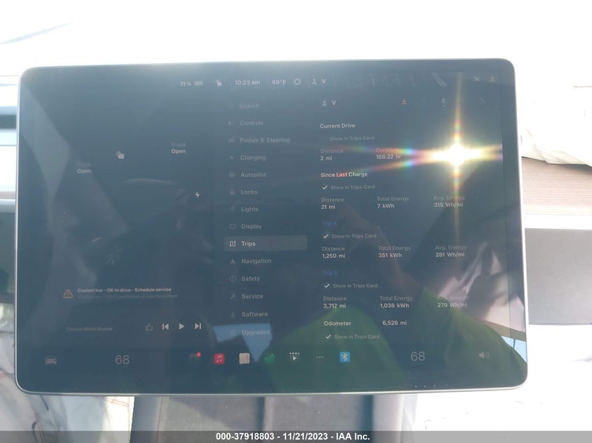 VIN 7SAYGDEE7PA113126 2023 TESLA MODEL Y