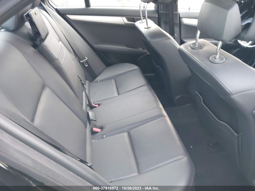 2014 MERCEDES-BENZ C-CLASS C 300 - WDDGF8AB0ER314820
