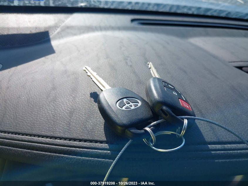 2019 TOYOTA HIGHLANDER LE - 5TDZZRFHXKS358558