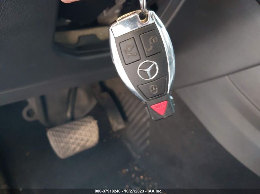 2015 MERCEDES-BENZ GLA 250 WDCTG4GB9FJ127026