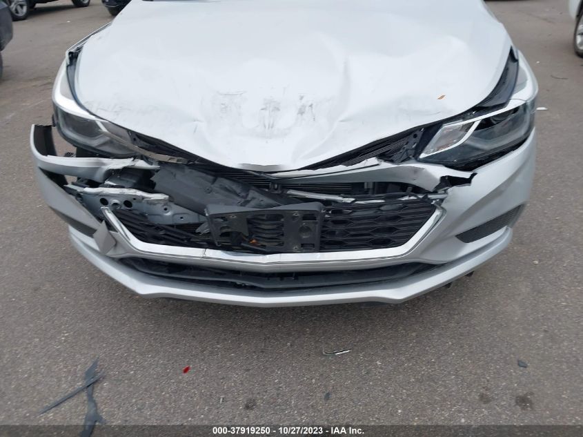 2018 CHEVROLET CRUZE LT - 1G1BE5SM6J7103349