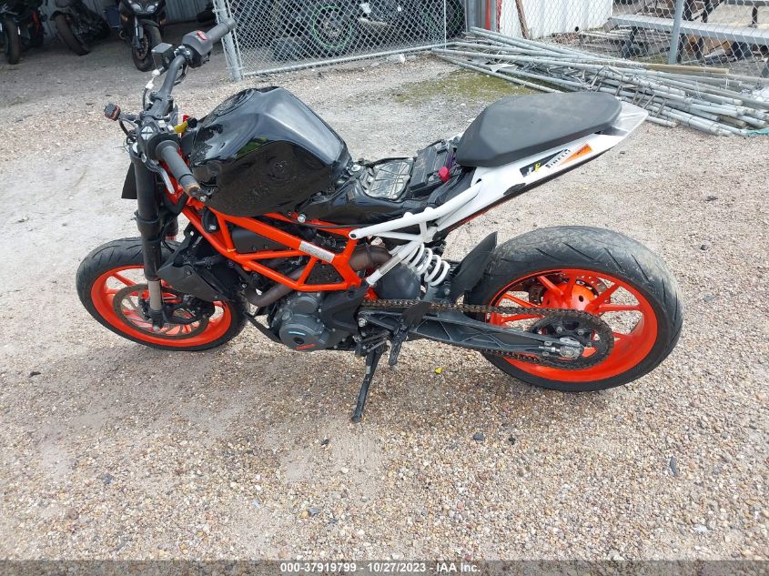 2020 KTM 390 DUKE MD2JPJ401LC279410