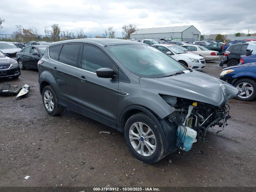 2017 FORD ESCAPE SE - 1FMCU0GD4HUA91140