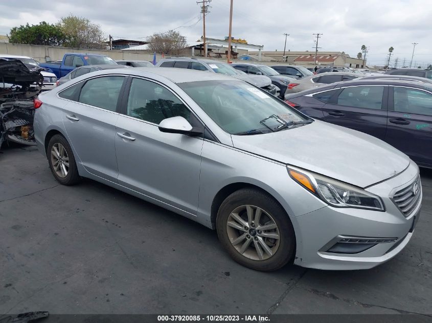 2015 HYUNDAI SONATA 2.4L SE - 5NPE24AF4FH248869