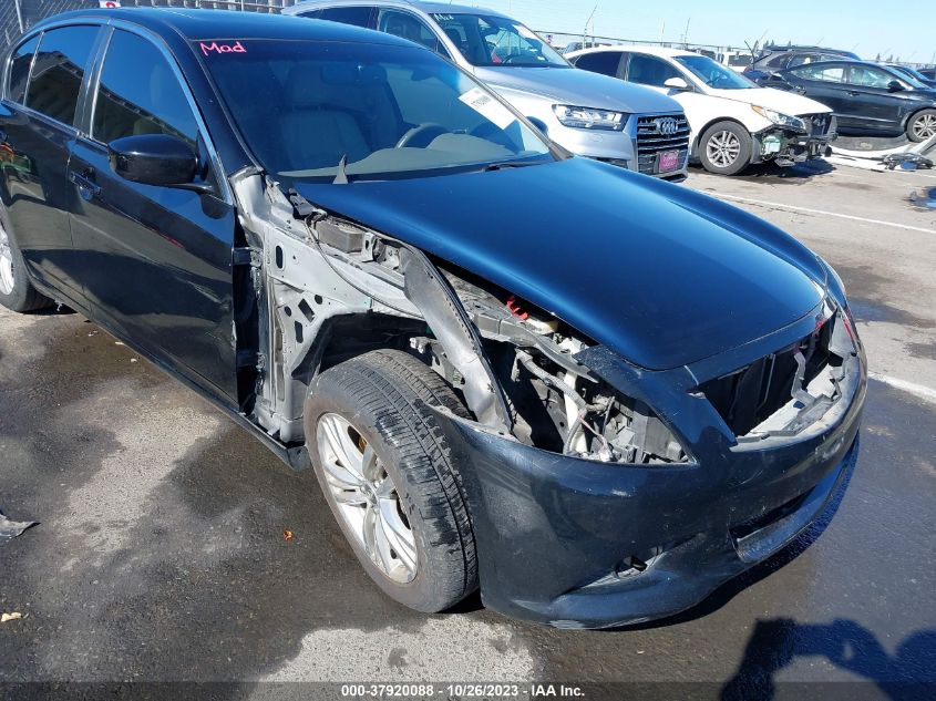 2015 INFINITI Q40 JN1CV6AP4FM502480