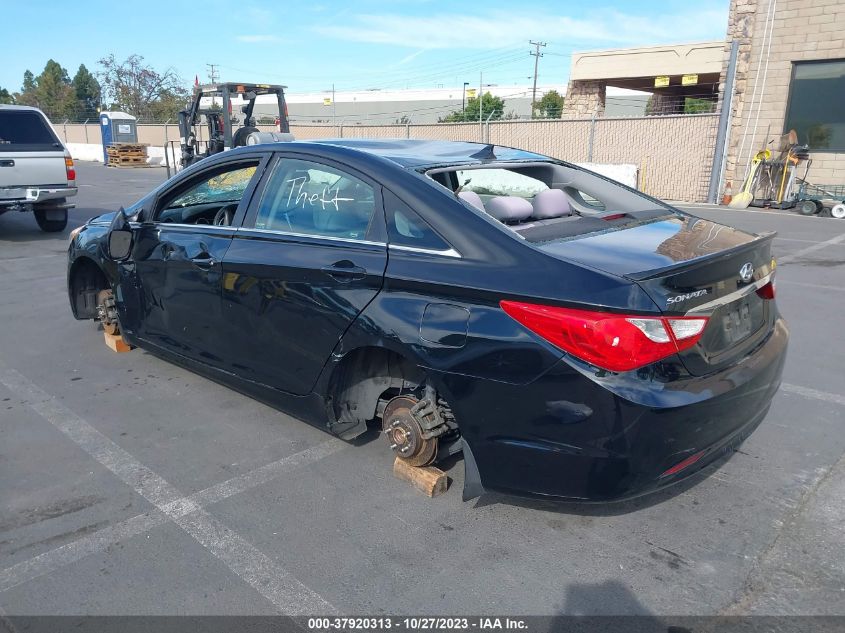 2013 HYUNDAI SONATA GLS PZEV - 5NPEB4AC9DH619589